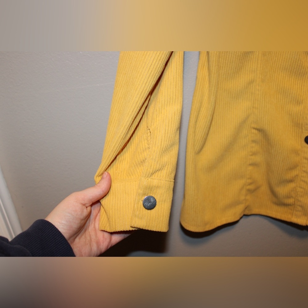 Medium Button Down (light weight jacket) - image 3